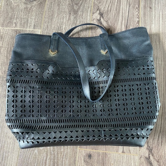 Stella and Dot Hudson Tote - Picture 2 of 4